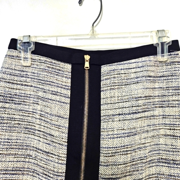 Ann Taylor Mini Skirt Women's Size 2P - Picture 3 of 12